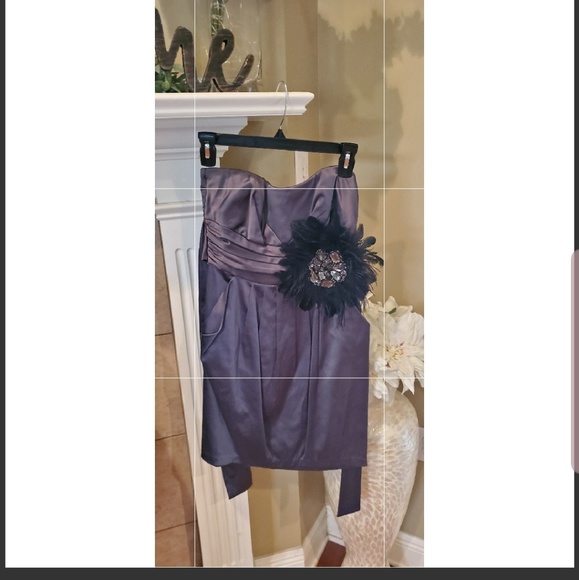 Dress - Picture 1 of 3